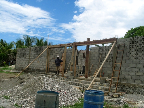 Ecole des Gommiers chantier juin 2010.jpg